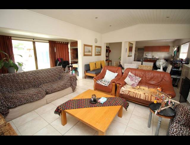 3 BEDROOM PROPERTY TO RENT IN BLOEMHOF